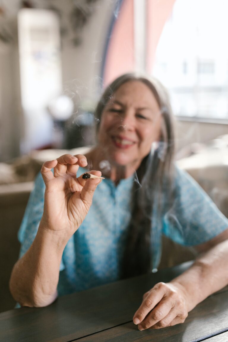 How To Introduce Your Mom (or anyone) To Weed